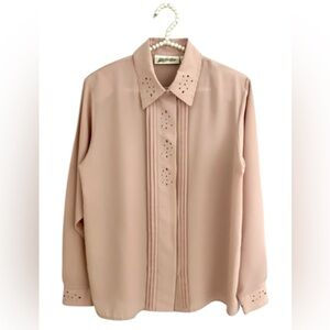 🎀 Yves St. Clair Vintage Pink Button Up Blouse with Laser Cut Out Design 🎀